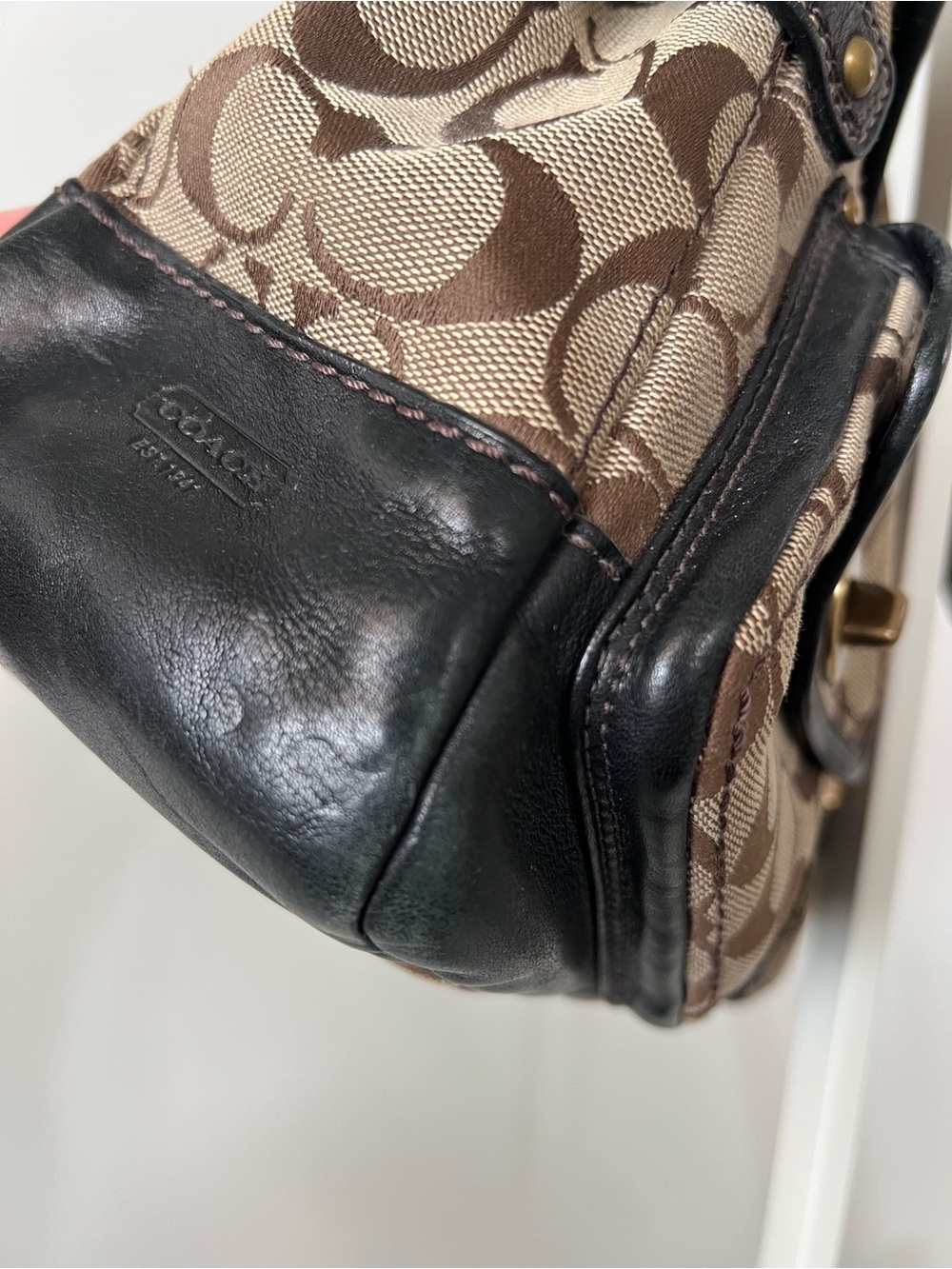 Coach Legacy Leigh Signature Canvas and Black Leather Shoulder Bag - Picture 11 of 16